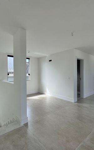 Apartamento à venda com 475m², 5 quartos e 2 vagas Apartamento à venda com 475m², 5 quartos e 2 vagasSalão
