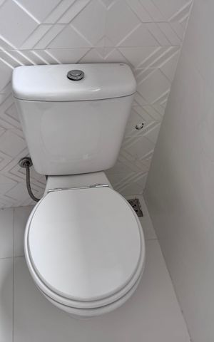 Apartamento à venda com 475m², 5 quartos e 2 vagas Apartamento à venda com 475m², 5 quartos e 2 vagasSuíte 4 - Banheiro