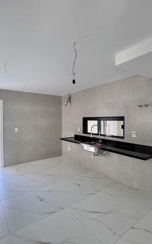 Casa de condomínio à venda com 420m², 4 quartos e 4 vagas Casa de condomínio à venda com 420m², 4 quartos e 4 vagasCozinha