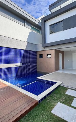 Casa de condomínio à venda com 420m², 4 quartos e 4 vagas Casa de condomínio à venda com 420m², 4 quartos e 4 vagasÁrea externa
