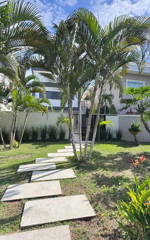 Casa de condomínio à venda com 420m², 4 quartos e 4 vagas Casa de condomínio à venda com 420m², 4 quartos e 4 vagasÁrea comum