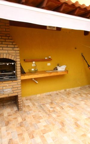 Casa à venda com 199m², 3 quartos e 6 vagasChurrasqueira