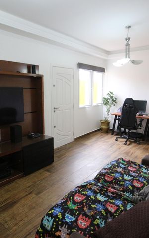 Casa à venda com 199m², 3 quartos e 6 vagasSala