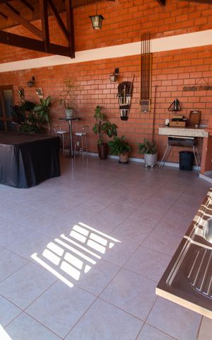 Casa de condomínio para alugar com 283m², 3 quartos e 10 vagasÁrea Externa