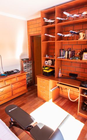 Casa de condomínio para alugar com 283m², 3 quartos e 10 vagasSuíte 2