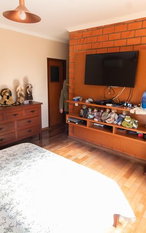 Casa de condomínio para alugar com 283m², 3 quartos e 10 vagasSuíte 3