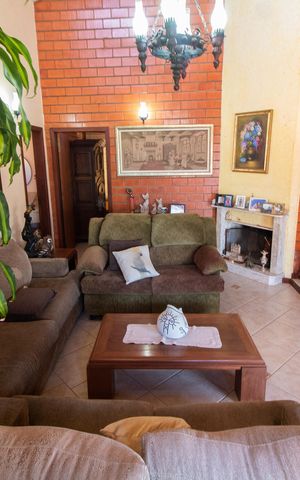 Casa de condomínio para alugar com 283m², 3 quartos e 10 vagasSala