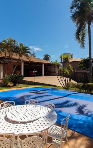Casa de condomínio para alugar com 283m², 3 quartos e 10 vagasÁrea Externa