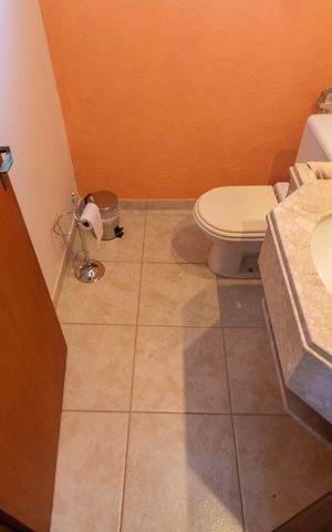Casa de condomínio para alugar com 283m², 3 quartos e 10 vagasLavabo
