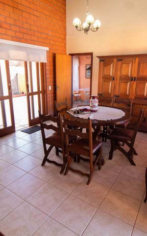 Casa de condomínio para alugar com 283m², 3 quartos e 10 vagasSala de Jantar