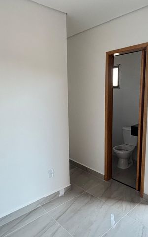 Casa à venda com 70m², 2 quartos e 2 vagas Casa à venda com 70m², 2 quartos e 2 vagasSuite 2