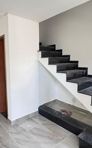 Casa à venda com 70m², 2 quartos e 2 vagas Casa à venda com 70m², 2 quartos e 2 vagasSala/Cozinha