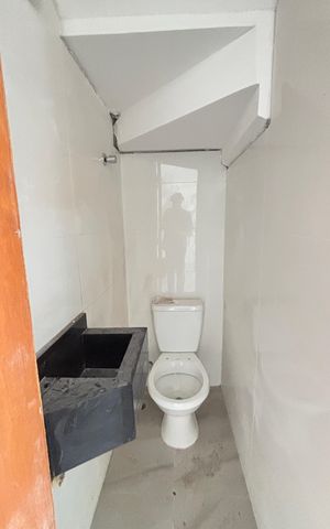Casa à venda com 70m², 2 quartos e 2 vagas Casa à venda com 70m², 2 quartos e 2 vagasLavabo