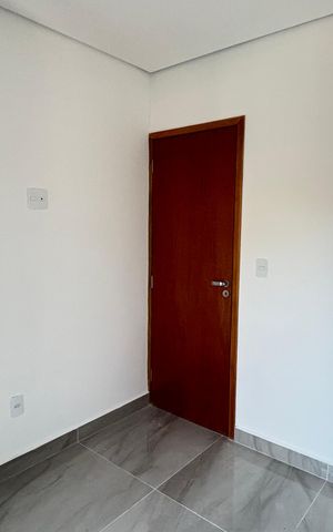 Casa à venda com 70m², 2 quartos e 2 vagas Casa à venda com 70m², 2 quartos e 2 vagasSuite 2
