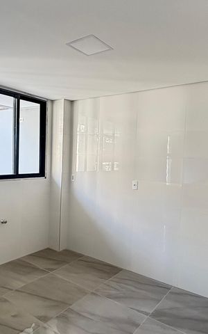 Casa à venda com 70m², 2 quartos e 2 vagas Casa à venda com 70m², 2 quartos e 2 vagasSala/Cozinha