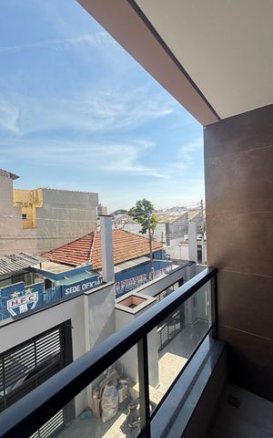 Casa à venda com 70m², 2 quartos e 2 vagas Casa à venda com 70m², 2 quartos e 2 vagasVaranda da Suíte 1