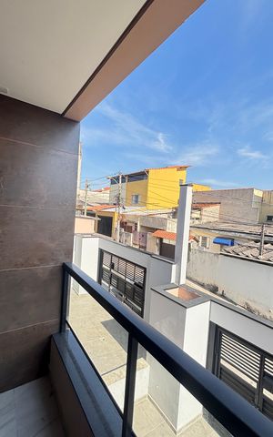 Casa à venda com 70m², 2 quartos e 2 vagas Casa à venda com 70m², 2 quartos e 2 vagasVaranda da Suíte 1