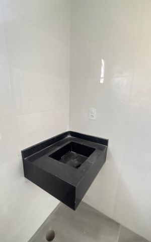 Casa à venda com 70m², 2 quartos e 2 vagas Casa à venda com 70m², 2 quartos e 2 vagasBanheiro da Suíte 2