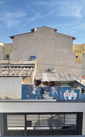 Casa à venda com 70m², 2 quartos e 2 vagas Casa à venda com 70m², 2 quartos e 2 vagasVaranda da Suíte 1