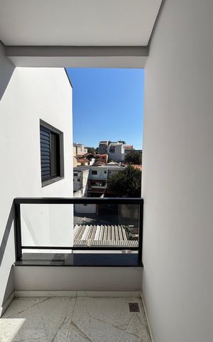 Casa à venda com 95m², 3 quartos e 2 vagas Casa à venda com 95m², 3 quartos e 2 vagasQuarto 1 Varanda