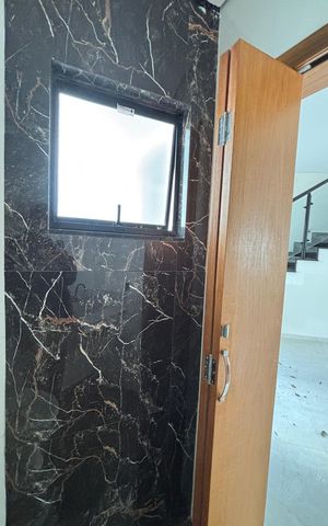 Casa à venda com 95m², 3 quartos e 2 vagas Casa à venda com 95m², 3 quartos e 2 vagasLavabo
