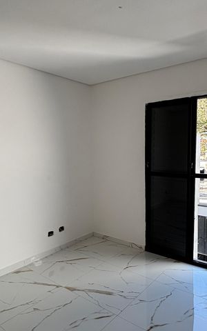 Casa à venda com 95m², 3 quartos e 2 vagas Casa à venda com 95m², 3 quartos e 2 vagasSuite