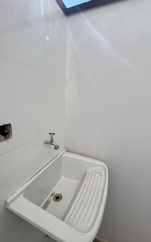 Casa à venda com 95m², 3 quartos e 2 vagas Casa à venda com 95m², 3 quartos e 2 vagasÁrea de Serviço
