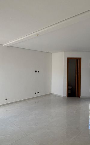 Casa à venda com 95m², 3 quartos e 2 vagas Casa à venda com 95m², 3 quartos e 2 vagasSala de Jantar