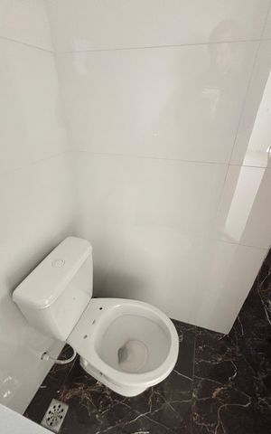 Casa à venda com 95m², 3 quartos e 2 vagas Casa à venda com 95m², 3 quartos e 2 vagasLavabo