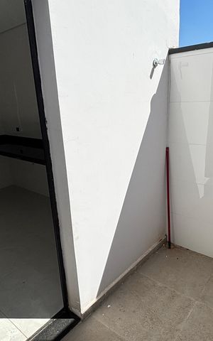Casa à venda com 95m², 3 quartos e 2 vagas Casa à venda com 95m², 3 quartos e 2 vagasÁrea de Serviço