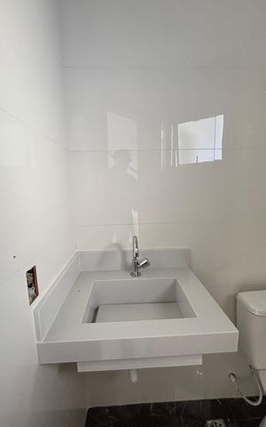 Casa à venda com 95m², 3 quartos e 2 vagas Casa à venda com 95m², 3 quartos e 2 vagasLavabo
