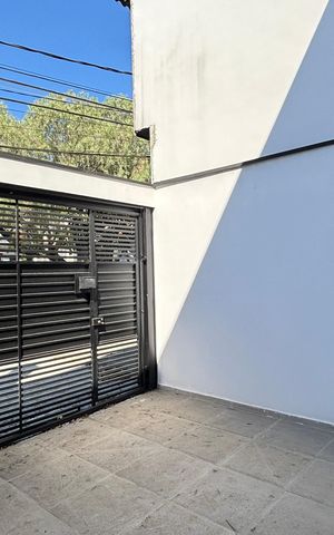 Casa à venda com 95m², 3 quartos e 2 vagas Casa à venda com 95m², 3 quartos e 2 vagasGaragem