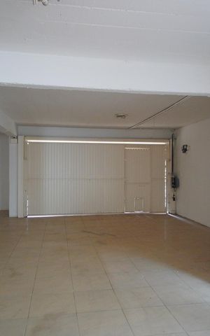 Casa à venda com 400m², 5 quartos e 3 vagasSubsolo - Garagem