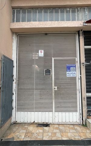 Casa para alugar com 42m², 1 quarto e 1 vaga Casa para alugar com 42m², 1 quarto e 1 vagaFachada