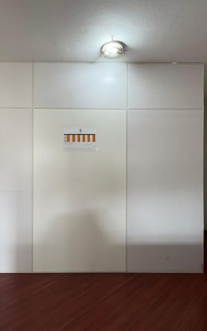 Casa à venda com 264m², 5 quartos e sem vaga Casa à venda com 264m², 5 quartos e sem vagaSala da casa 2