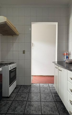 Casa à venda com 264m², 5 quartos e sem vaga Casa à venda com 264m², 5 quartos e sem vagaCozinha casa 2