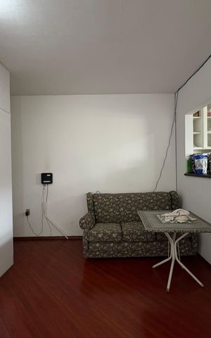 Casa à venda com 264m², 5 quartos e sem vaga Casa à venda com 264m², 5 quartos e sem vagaSala da casa 2