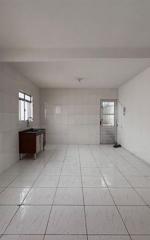 Casa à venda com 264m², 5 quartos e sem vaga Casa à venda com 264m², 5 quartos e sem vagaSala