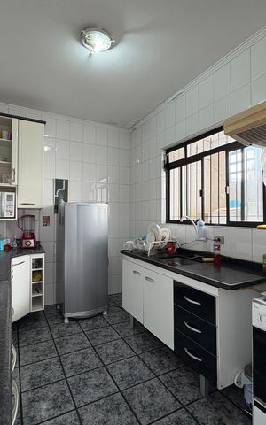 Casa à venda com 264m², 5 quartos e sem vaga Casa à venda com 264m², 5 quartos e sem vagaCozinha casa 2