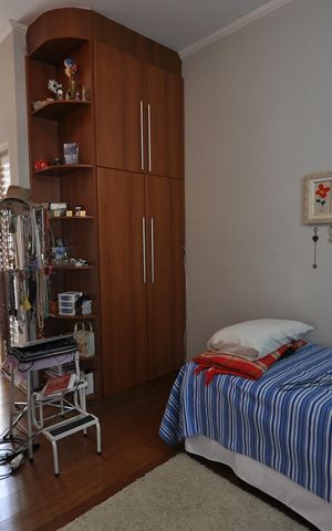 Casa à venda com 300m², 3 quartos e 2 vagasSuíte 1