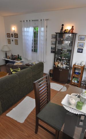 Casa à venda com 300m², 3 quartos e 2 vagasSala