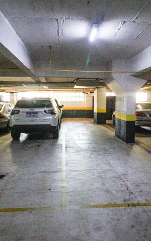 Apartamento à venda com 98m², 3 quartos e 3 vagas Apartamento à venda com 98m², 3 quartos e 3 vagasGaragem