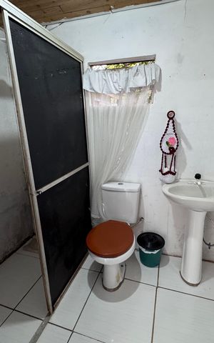 Casa para alugar com 24m², 1 quarto e 1 vaga Casa para alugar com 24m², 1 quarto e 1 vagaBanheiro