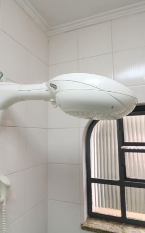Casa à venda com 180m², 2 quartos e 2 vagasBanheiro Social 1