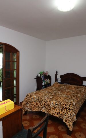 Casa à venda com 180m², 2 quartos e 2 vagasQuarto 1