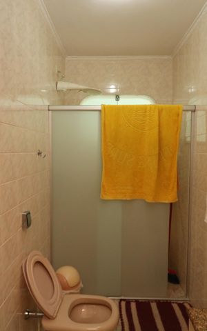 Casa à venda com 180m², 2 quartos e 2 vagasBanheiro Social 2