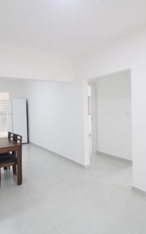 Casa à venda com 248m², 4 quartos e 2 vagasSala