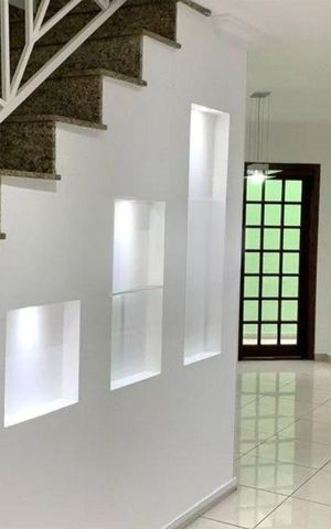 Casa à venda com 200m², 3 quartos e 2 vagasSala