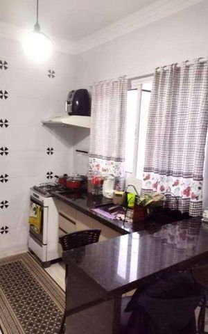 Casa à venda com 130m², 2 quartos e 3 vagas Casa à venda com 130m², 2 quartos e 3 vagasCozinha