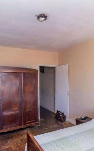 Casa à venda com 140m², 2 quartos e 2 vagas Casa à venda com 140m², 2 quartos e 2 vagasQuarto